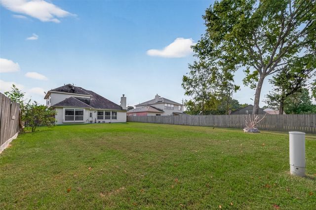 19207 Pinewood Mist Lane, Humble, TX 77346