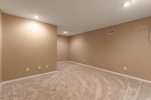 51595 Harvester Drive, Granger, IN 46530