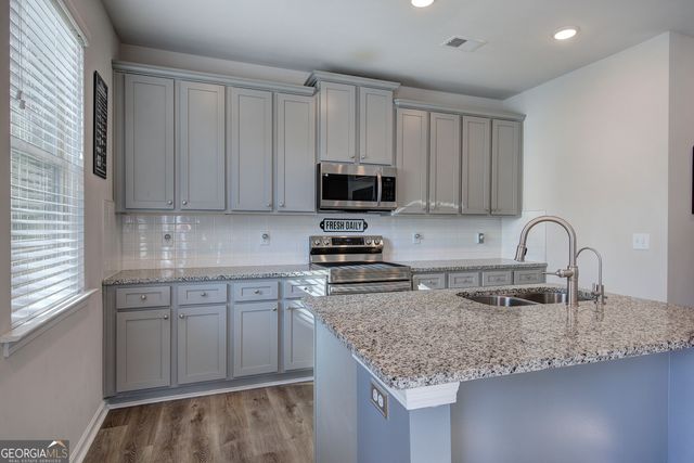 502 McGinnis, Calhoun, GA 30701