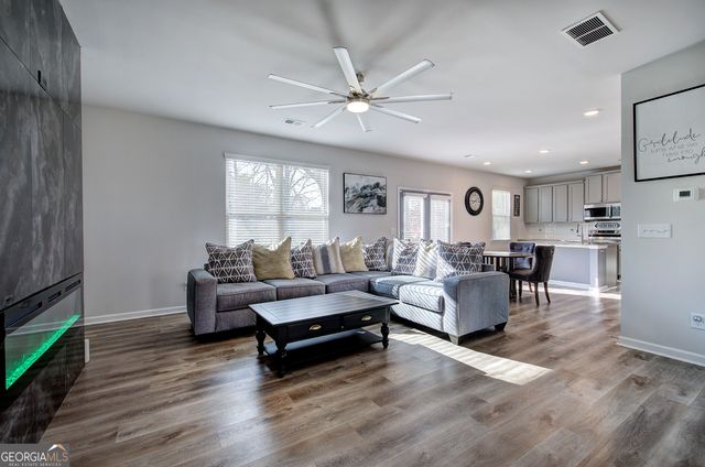 502 McGinnis, Calhoun, GA 30701