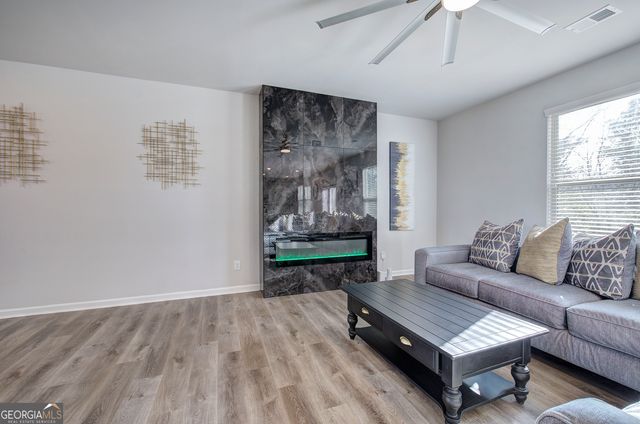 502 McGinnis, Calhoun, GA 30701