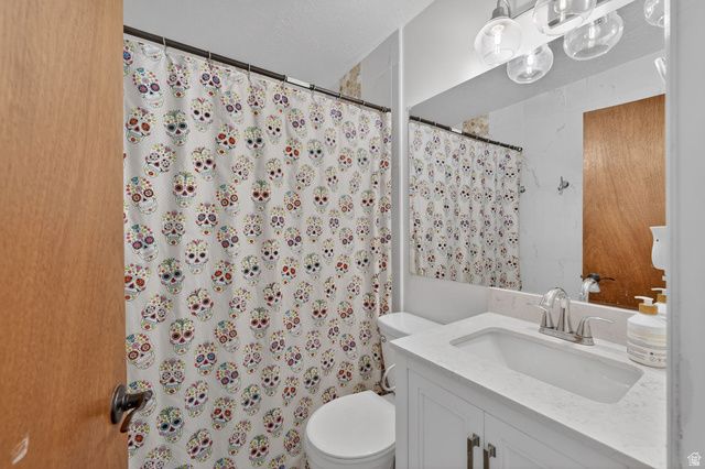 791 E CASA BLANCA CIR, Midvale, UT 84047