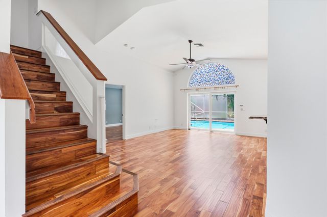 360 Hammocks Trail, Greenacres, FL 33413