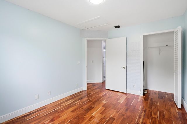 360 Hammocks Trail, Greenacres, FL 33413