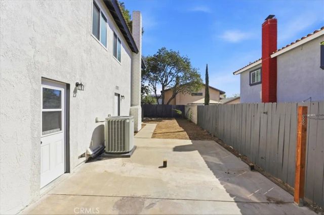 1580 Lakewood, Upland, CA 91786