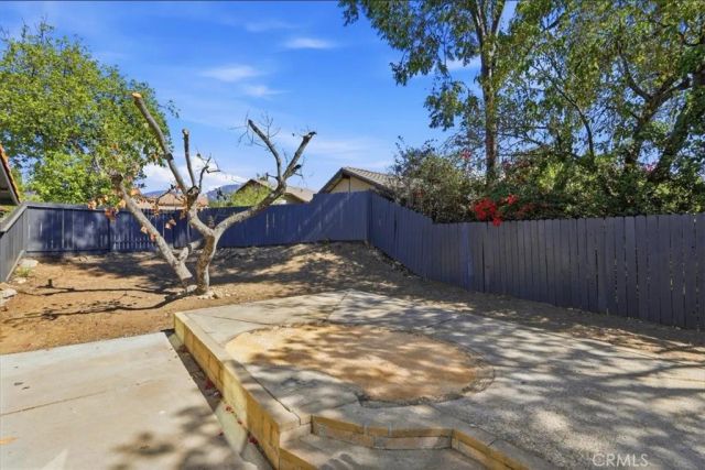 1580 Lakewood, Upland, CA 91786