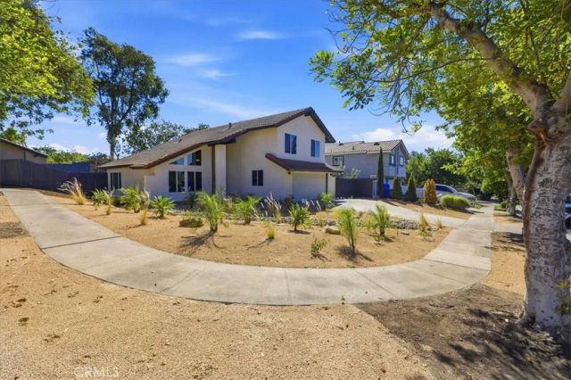 1580 Lakewood, Upland, CA 91786
