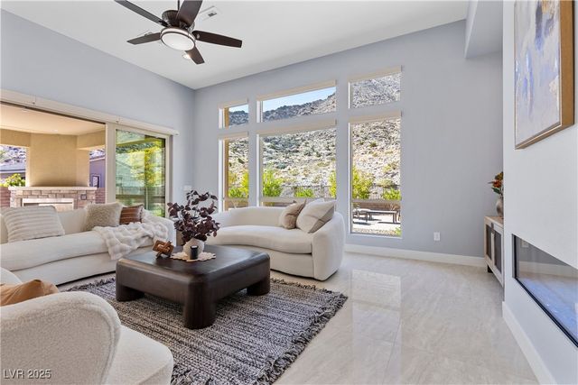 2951 The Peaks Lane, Las Vegas, NV 89138