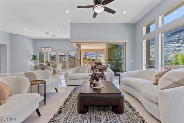 2951 The Peaks Lane, Las Vegas, NV 89138