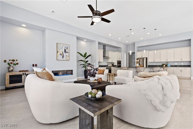 2951 The Peaks Lane, Las Vegas, NV 89138