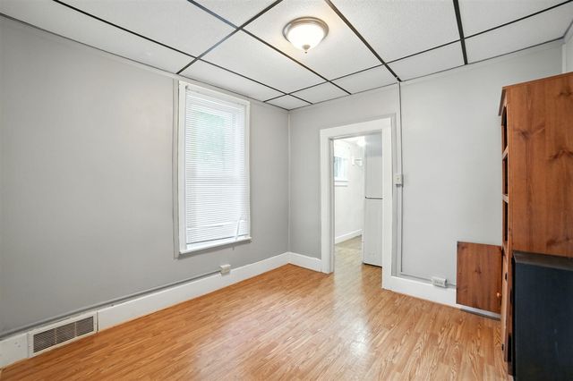 332 W Upton Avenue, Reed City, MI 49677