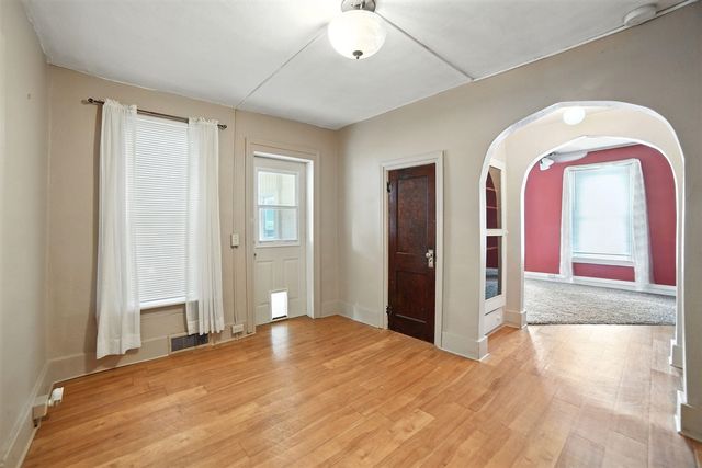 332 W Upton Avenue, Reed City, MI 49677