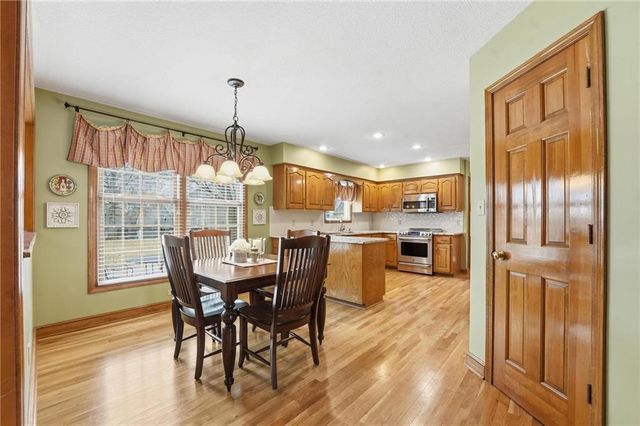 3825 NW 75th Street, Kansas City, MO 64151