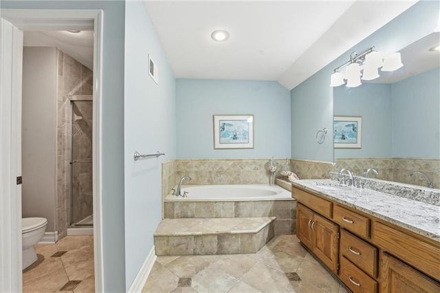 3825 NW 75th Street, Kansas City, MO 64151