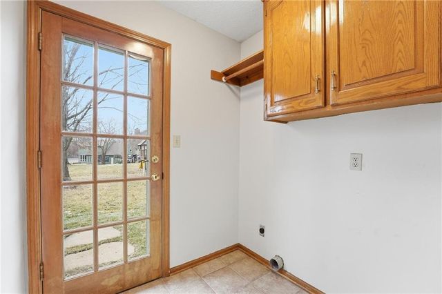 3825 NW 75th Street, Kansas City, MO 64151