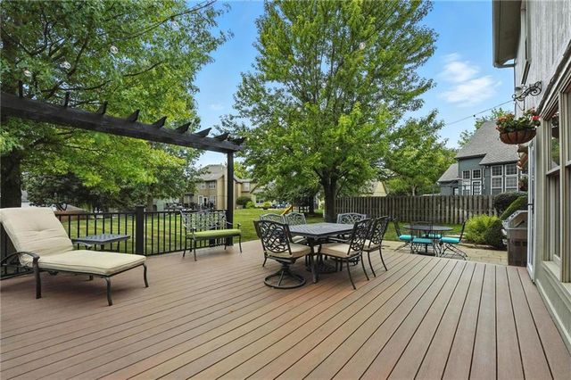 3825 NW 75th Street, Kansas City, MO 64151