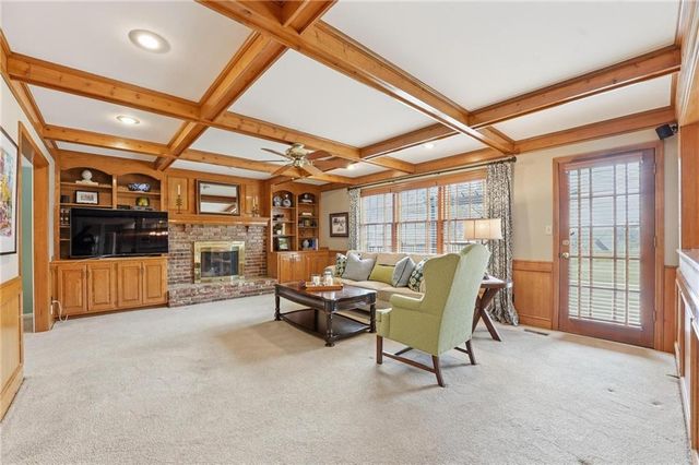 3825 NW 75th Street, Kansas City, MO 64151