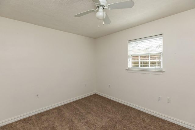 970 Charleston Circle, Bridge City, TX 77611