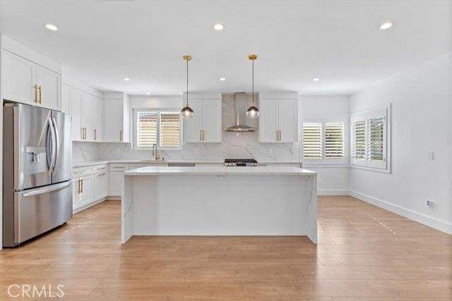 5450 Wortser Avenue, Sherman Oaks, CA 91401