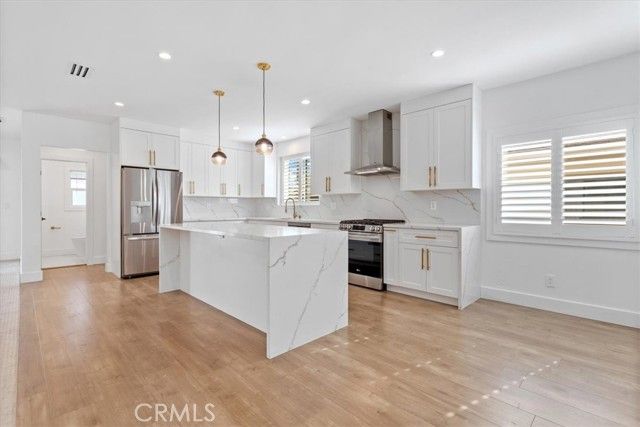 5450 Wortser Avenue, Sherman Oaks, CA 91401