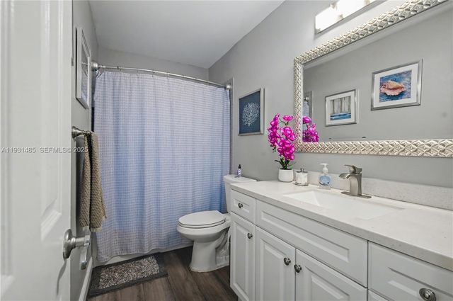 18736 NW 1st St, Pembroke Pines, FL 33029