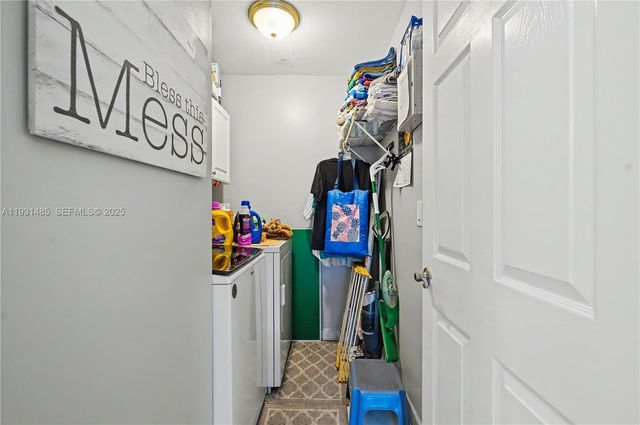 18736 NW 1st St, Pembroke Pines, FL 33029