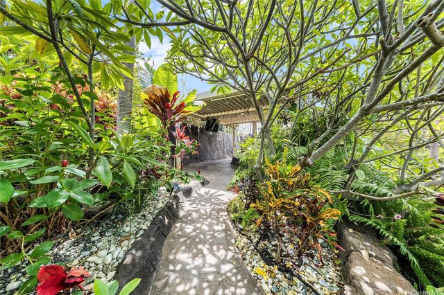 92-1273 Pueonani Street, Kapolei, HI 96707