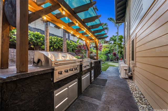 92-1273 Pueonani Street, Kapolei, HI 96707