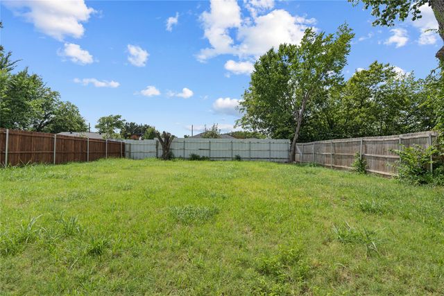 4115 Vineyard Drive, Dallas, TX 75212