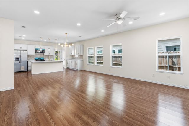 4115 Vineyard Drive, Dallas, TX 75212