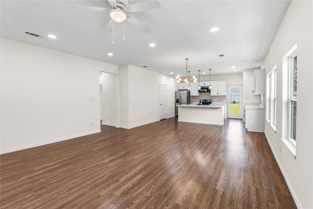 4115 Vineyard Drive, Dallas, TX 75212