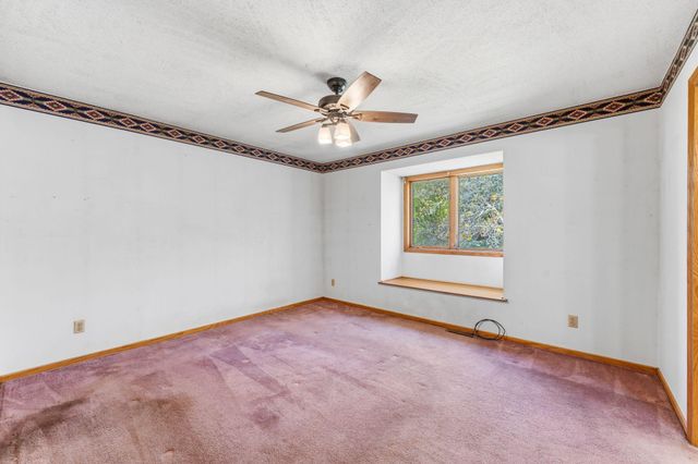 8568 Chanhassen Hills Drive S, Chanhassen, MN 55317