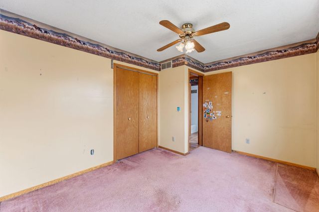 8568 Chanhassen Hills Drive S, Chanhassen, MN 55317