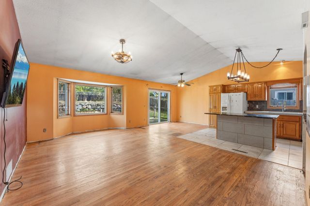 8568 Chanhassen Hills Drive S, Chanhassen, MN 55317