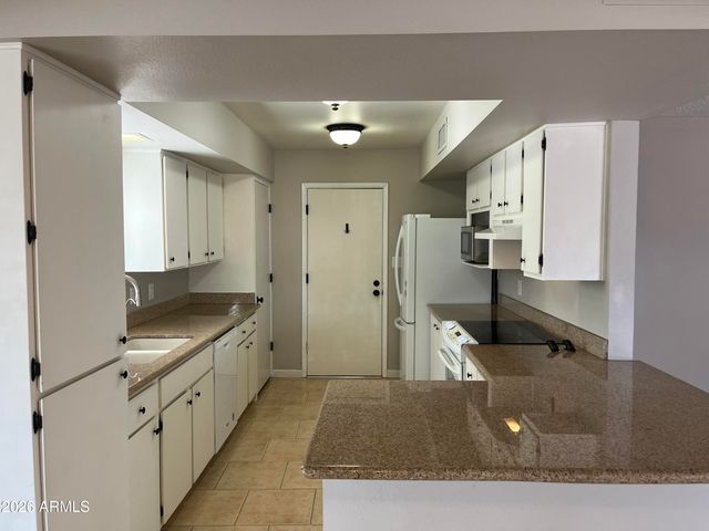 9334 E Sun Lakes Boulevard N, Sun Lakes, AZ 85248