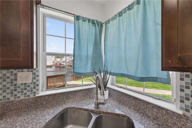 5500 Fountain CT, Virginia Beach, VA 23462