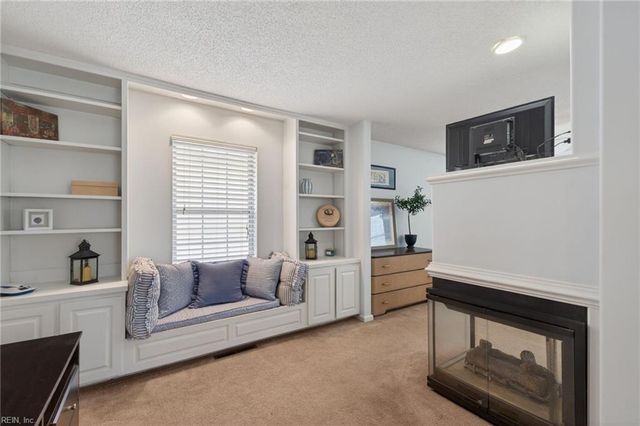 5500 Fountain CT, Virginia Beach, VA 23462