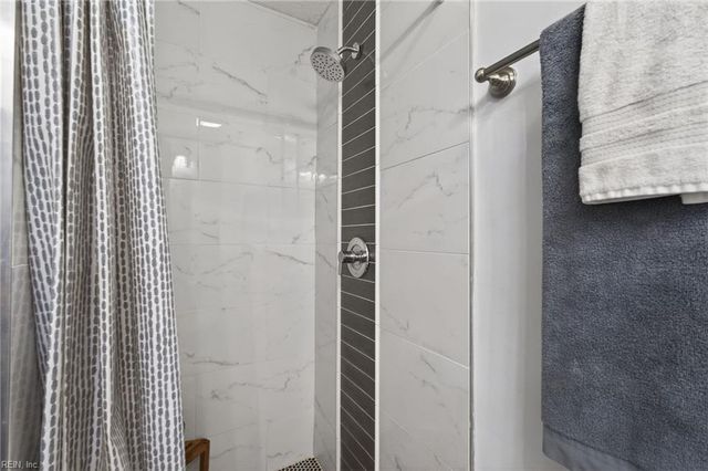 5500 Fountain CT, Virginia Beach, VA 23462