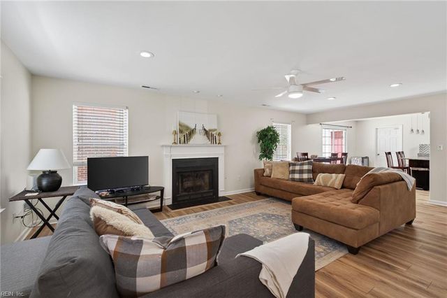 5500 Fountain CT, Virginia Beach, VA 23462
