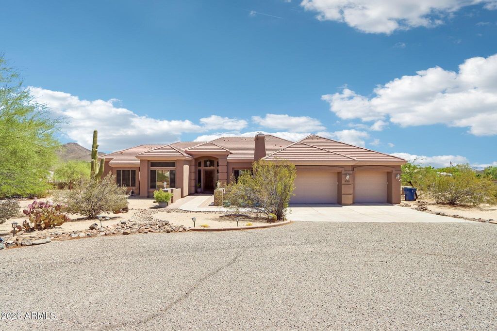 3019 W CARRIAGE Drive, Phoenix, AZ 85086 — photo 2