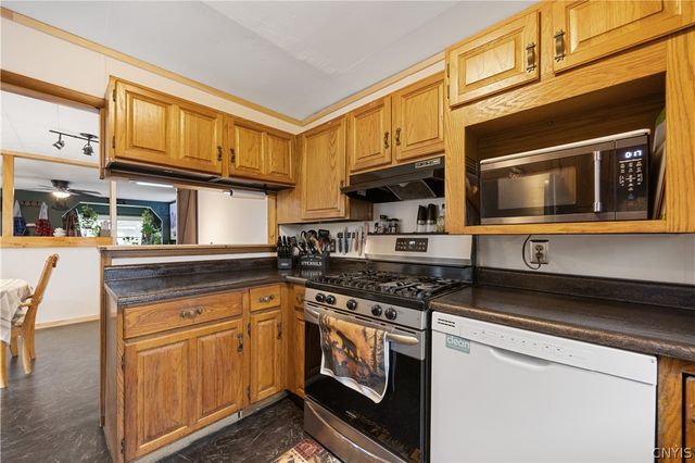 101 Crysler Drive, Manlius, NY 13057