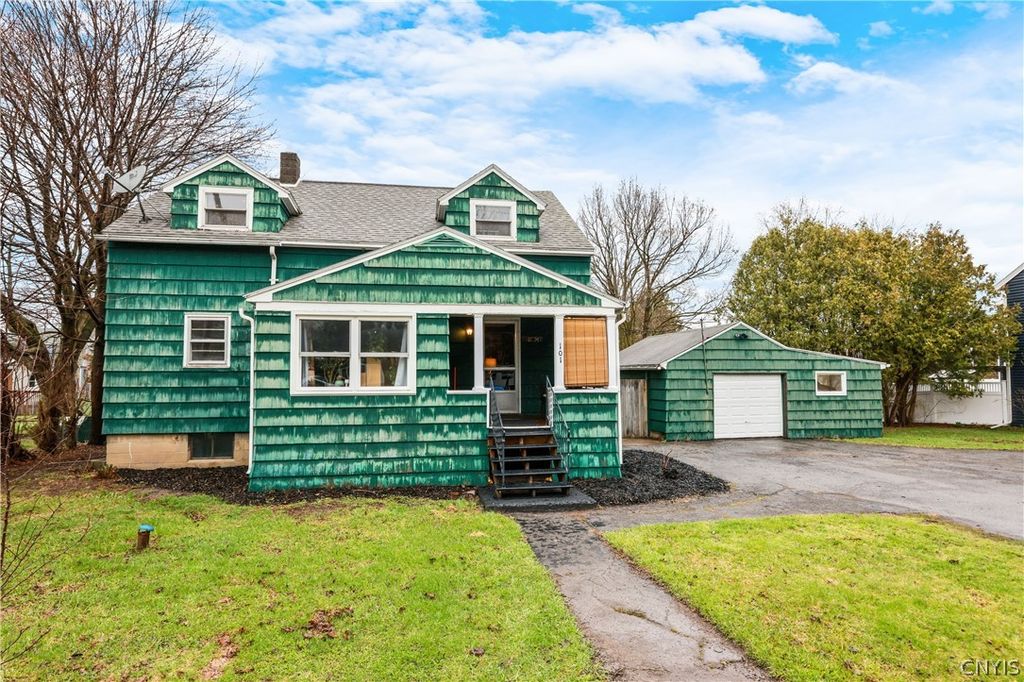 101 Crysler Drive, Manlius, NY 13057