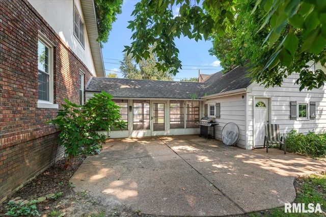 1326 S PARK Avenue, Springfield, IL 62704