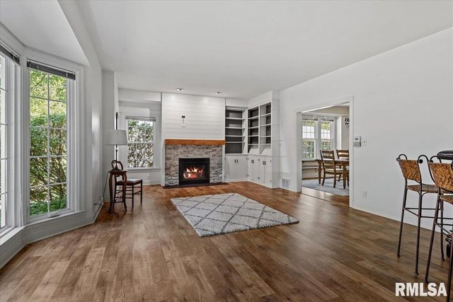 1326 S PARK Avenue, Springfield, IL 62704