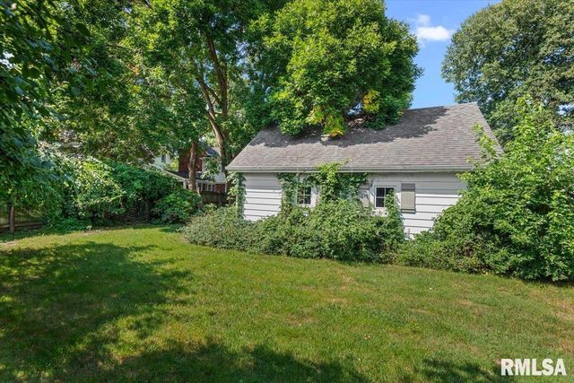 1326 S PARK Avenue, Springfield, IL 62704