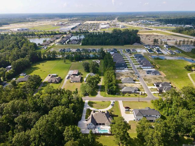 9984 Forrest Delatte Rd, Denham Springs, LA 70726