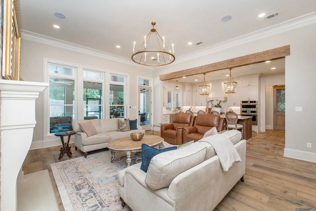 9984 Forrest Delatte Rd, Denham Springs, LA 70726