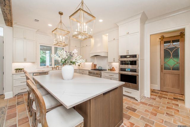 9984 Forrest Delatte Rd, Denham Springs, LA 70726