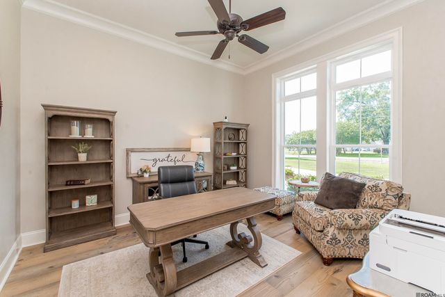 9984 Forrest Delatte Rd, Denham Springs, LA 70726