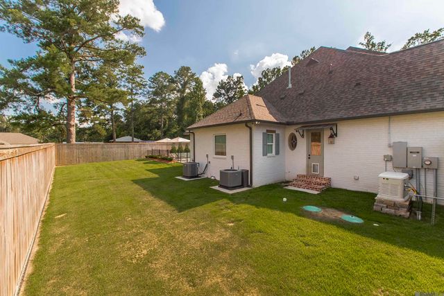 9984 Forrest Delatte Rd, Denham Springs, LA 70726